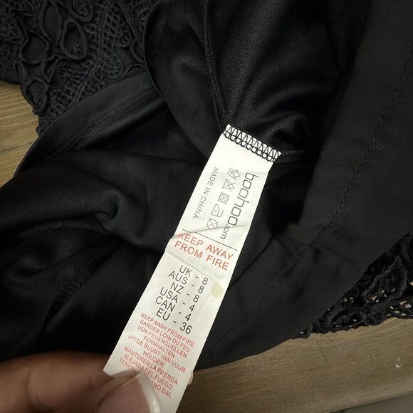 Boohoo Boutique Black Lace Plunge Neck Bodycon Dress NWT Size 8 - Picture 12 of 12